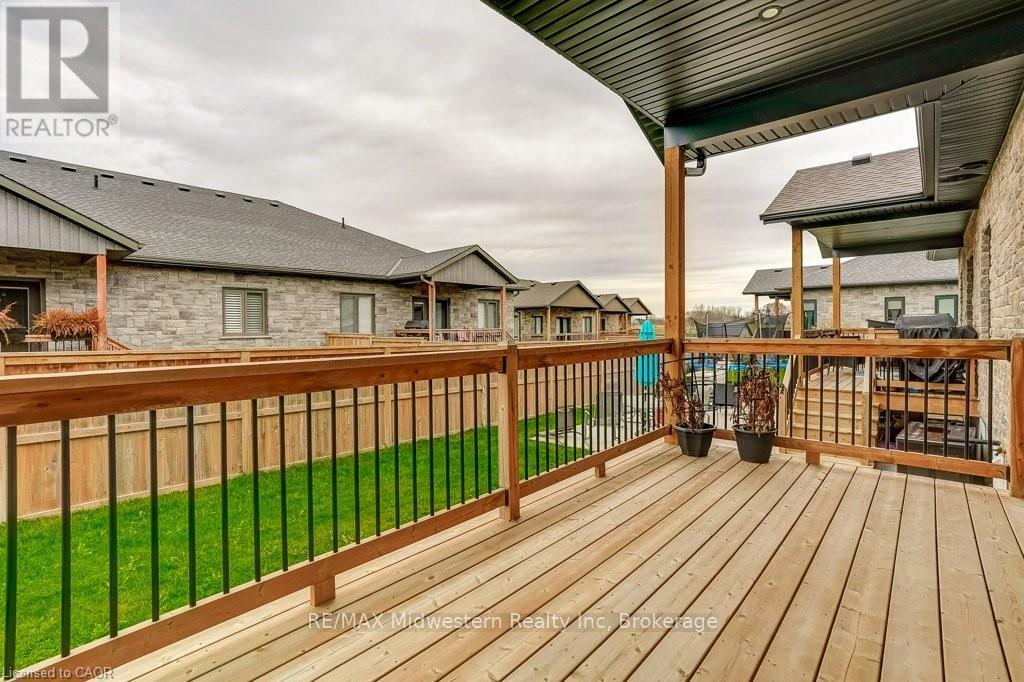 273 Queen Street, North Perth, Ontario  N0G 1B0 - Photo 6 - X13472618