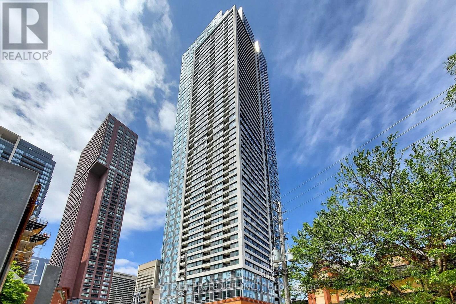 2302 - 609 Sherbourne Street, Toronto, Ontario  M4X 0A4 - Photo 2 - C13472616