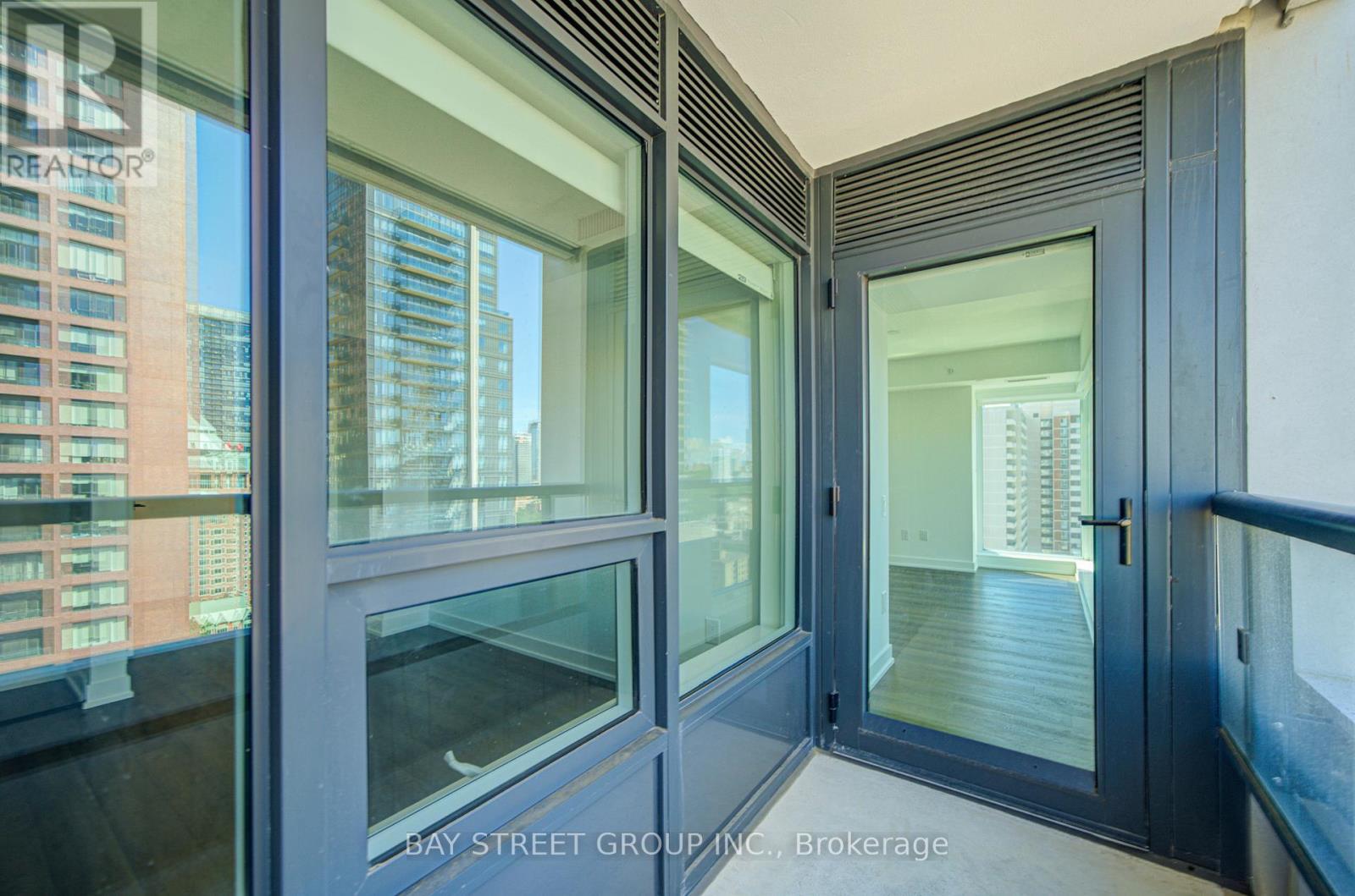 2302 - 609 Sherbourne Street, Toronto, Ontario  M4X 0A4 - Photo 39 - C13472616