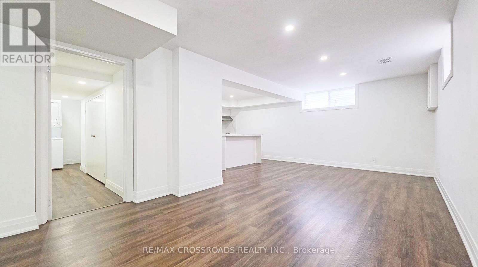Lower - 186 Driscoll Road, Richmond Hill, Ontario  L4C 4H7 - Photo 2 - N13472606