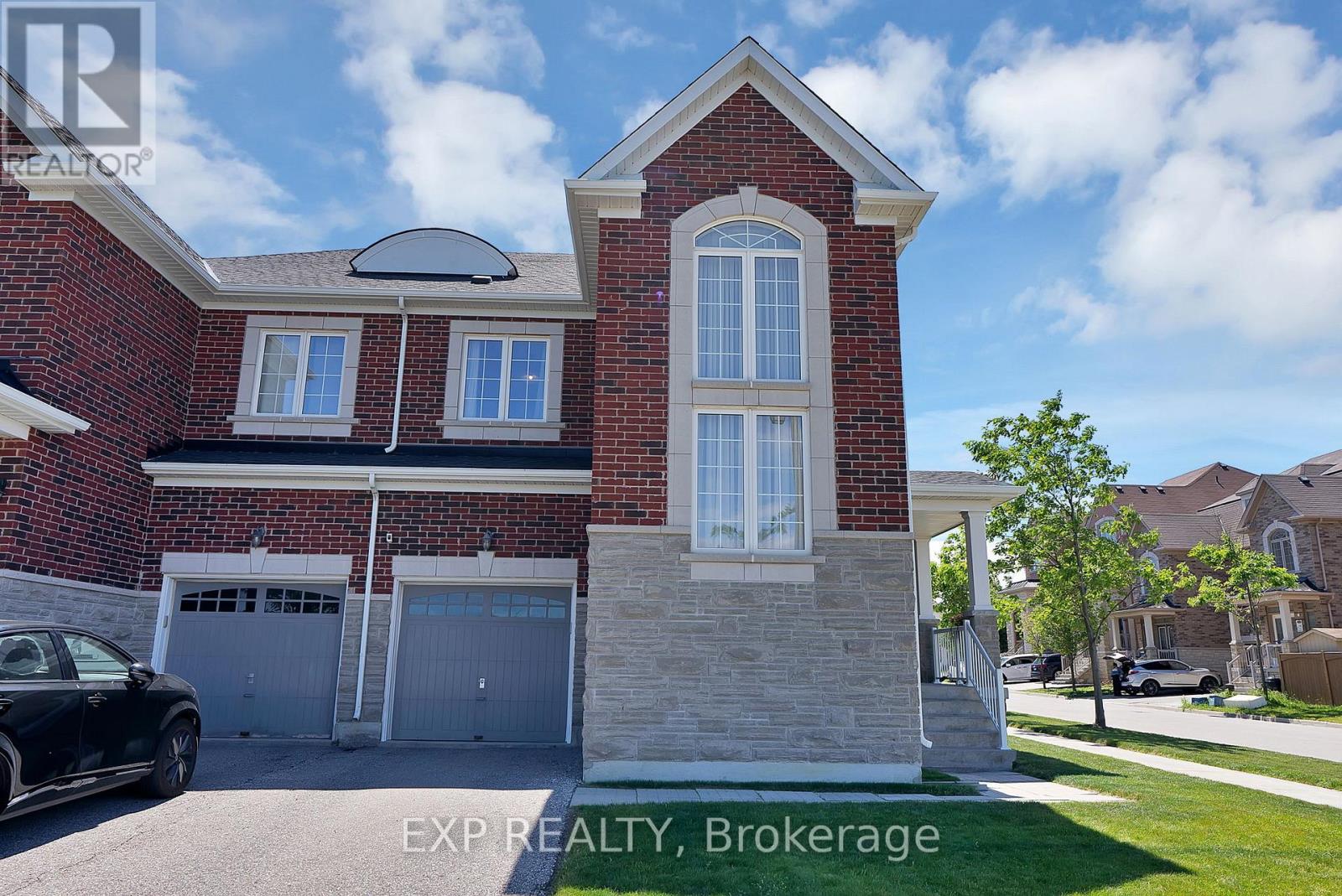 51 Living Crescent, Markham, Ontario L6C 0T6 - Photo 4 - N13472614
