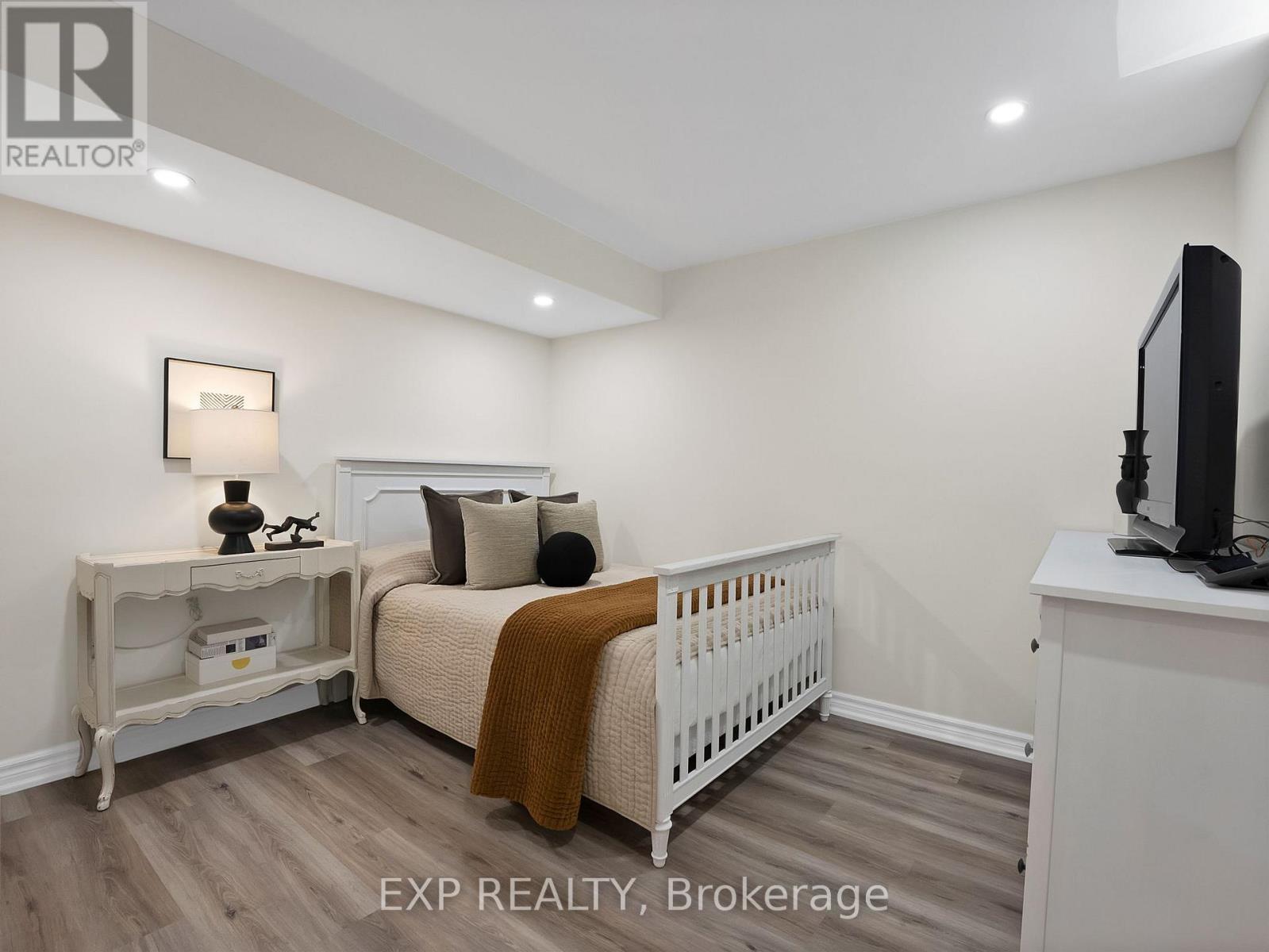 51 Living Crescent, Markham, Ontario L6C 0T6 - Photo 43 - N13472614