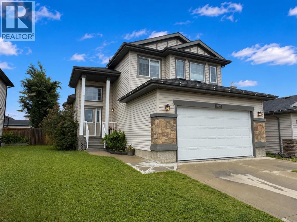 10233 Landing Drive, Grande Prairie, Alberta  T8X 0B5 - Photo 1 - A2320641