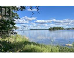 19 Castlerock Island|Queer Island 19, South of Kenora, Ontario