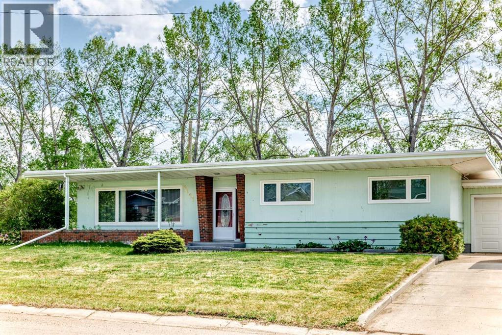 2121 Westview Crescent, Bowden, Alberta