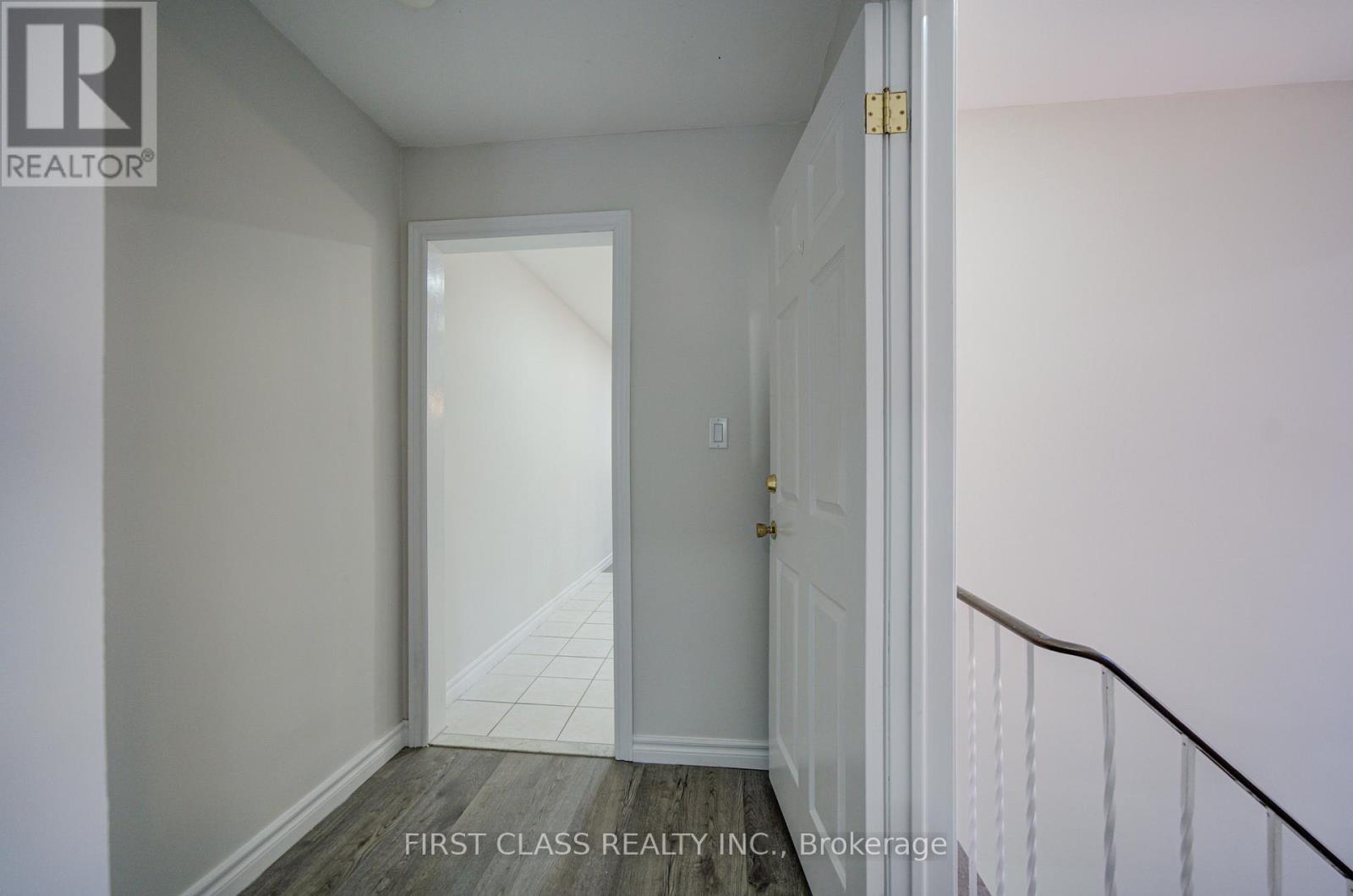 427 Leslie Street, Toronto (South Riverdale), Ontario  M4M 3E3 - Photo 18 - E13472648