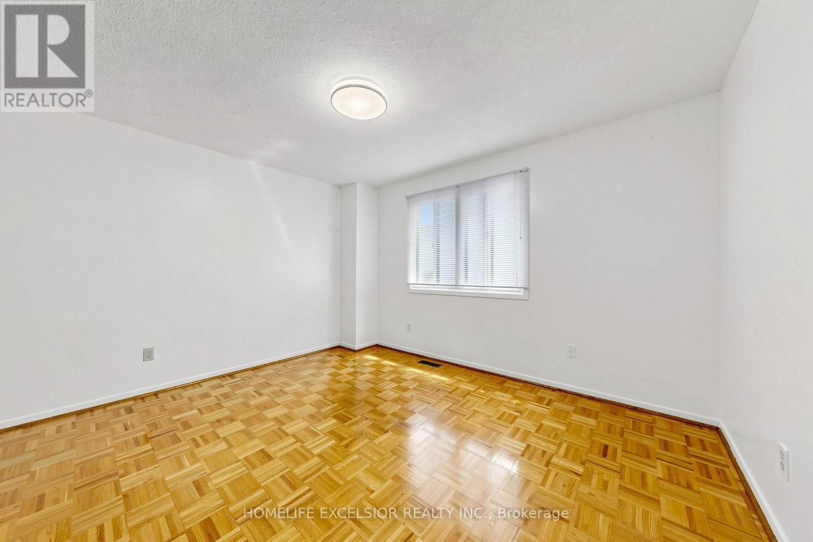 8 Dunmail Drive, Toronto, Ontario  M1V 1J5 - Photo 32 - E13472700