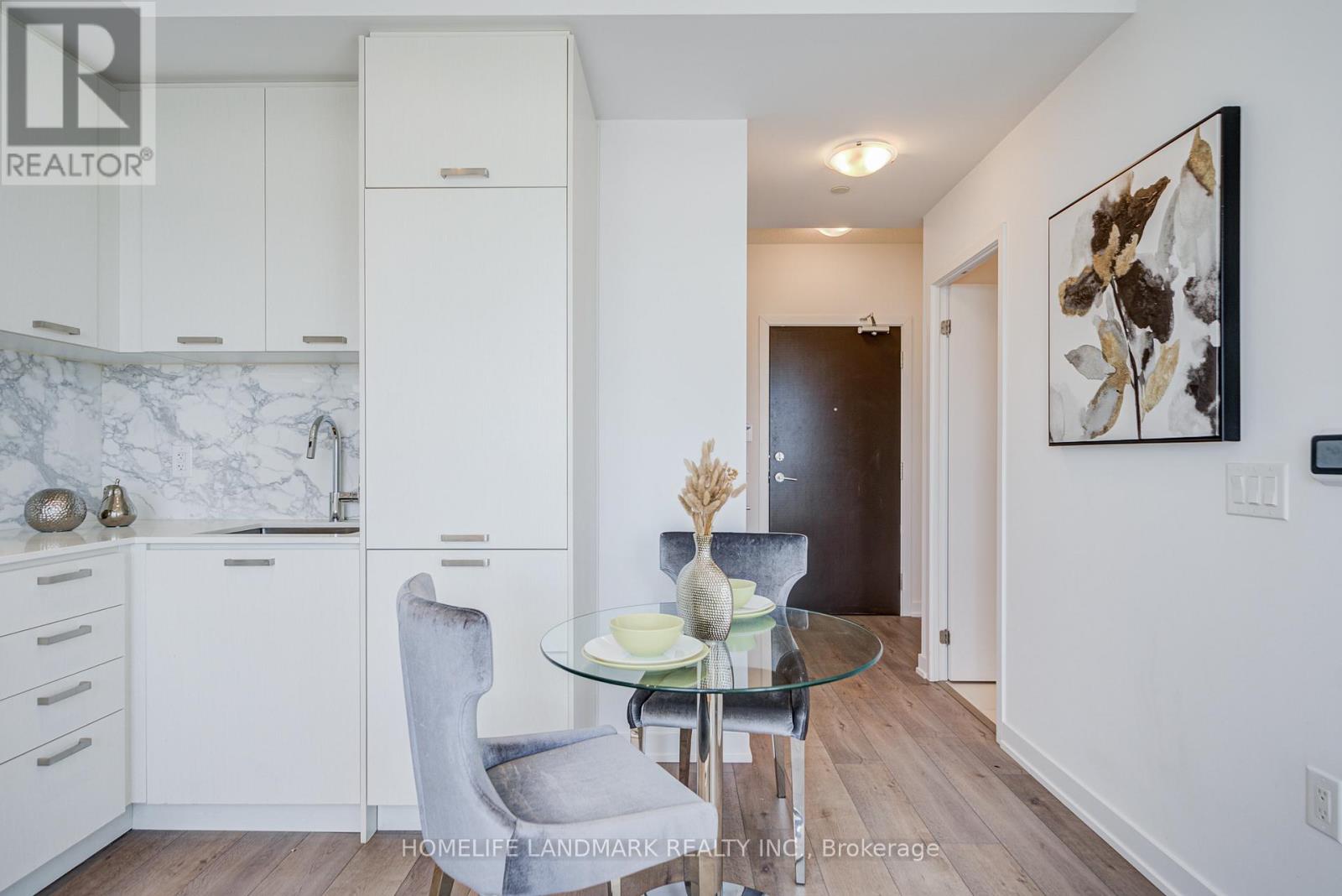 1903 - 38 Honeycrisp Crescent, Vaughan, Ontario L4K 5Z8 - Photo 19 - N13472714