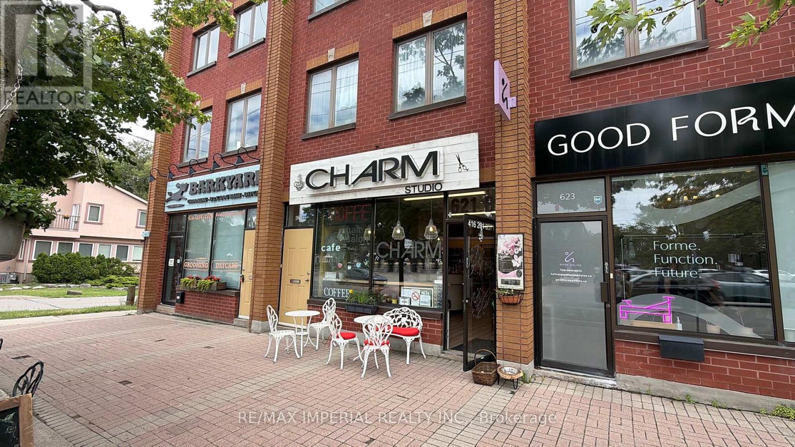 621b&c The Queensway, Toronto, Ontario M8Y 1K4 - Photo 2 - W13472698