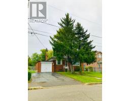 81 CLAVER AVENUE, Toronto, Ontario