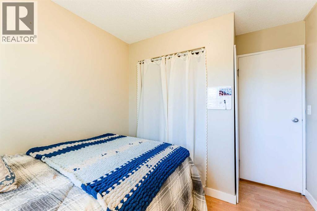144 Midbend Place SE, Calgary, Alberta  T2X 2J6 - Photo 20 - A2318647