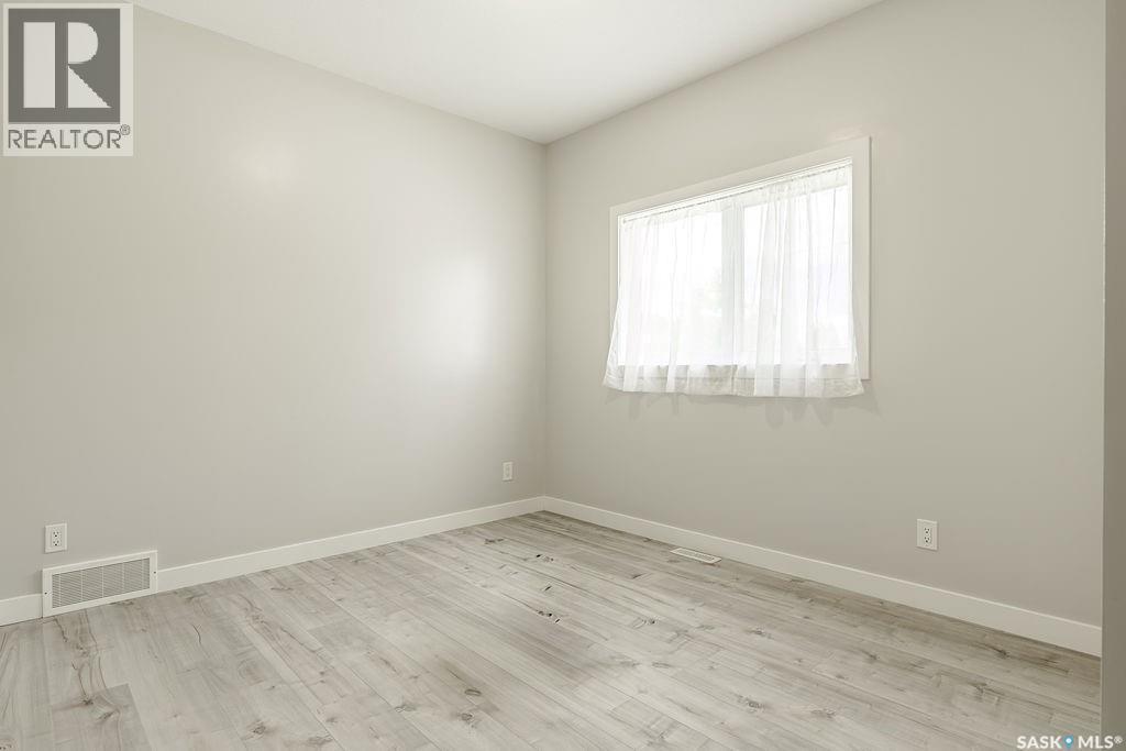 1539 E Avenue N, Saskatoon, Saskatchewan  S7L 1T9 - Photo 12 - SK040203