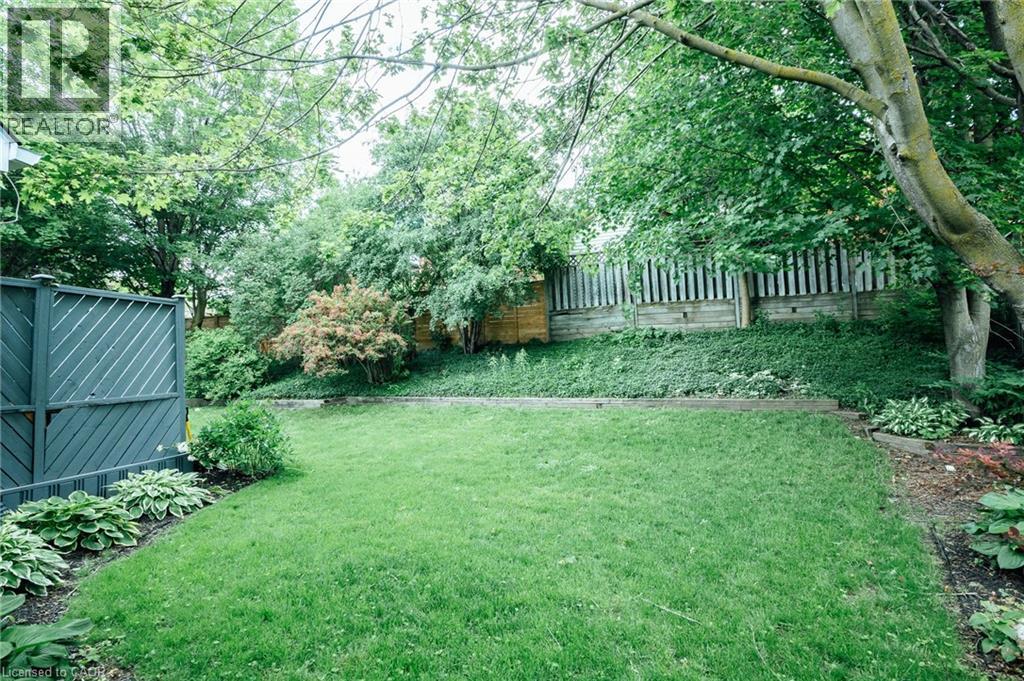 28 Mcgibbon Court, Kitchener, Ontario  N2A 3P2 - Photo 37 - 40841766