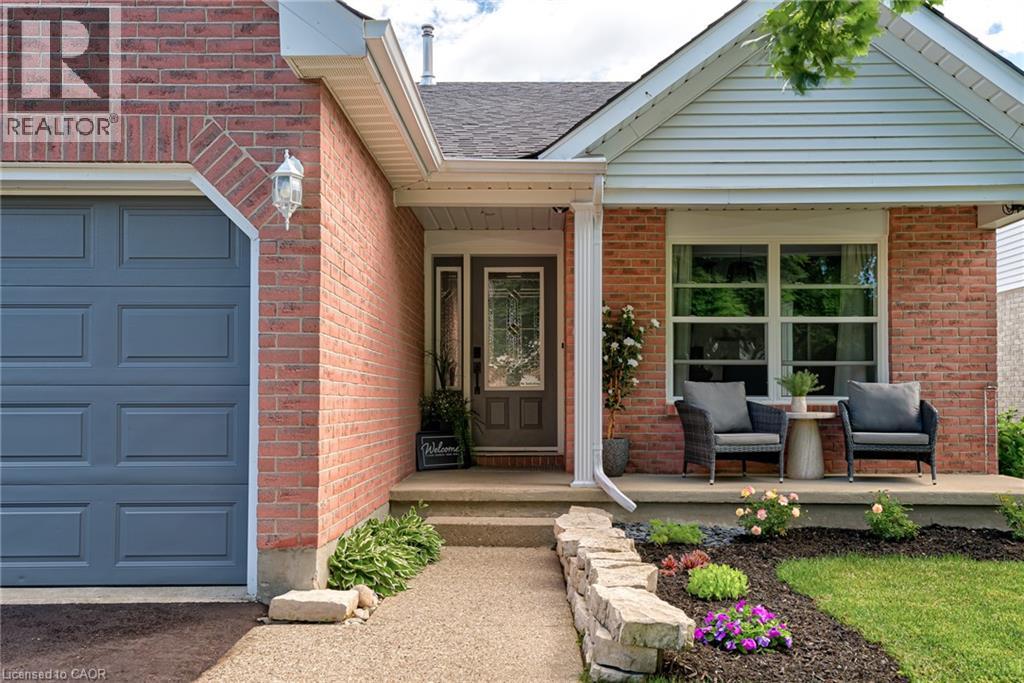 479 Timbercroft Crescent, Waterloo, Ontario  N2T 2J2 - Photo 3 - 40841536