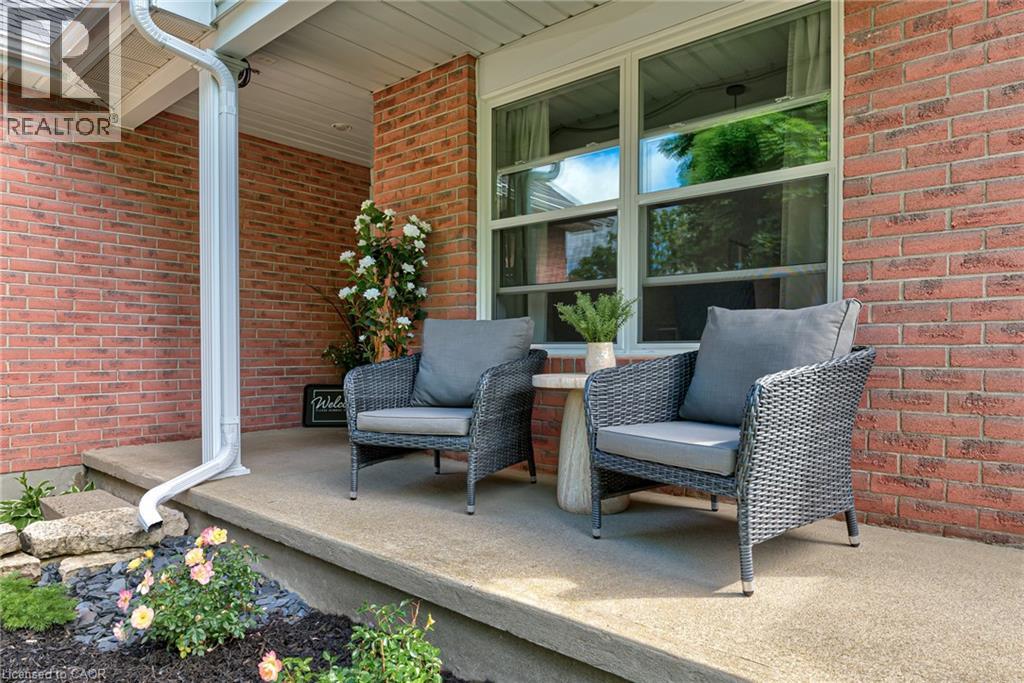 479 Timbercroft Crescent, Waterloo, Ontario  N2T 2J2 - Photo 4 - 40841536