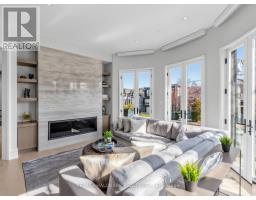1 THURLOE AVENUE, Toronto, Ontario