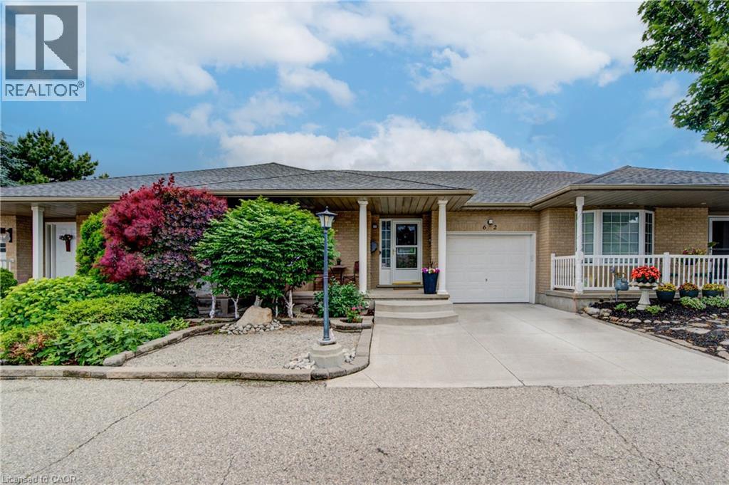 62 WILDERNESS Drive, Kitchener, Ontario