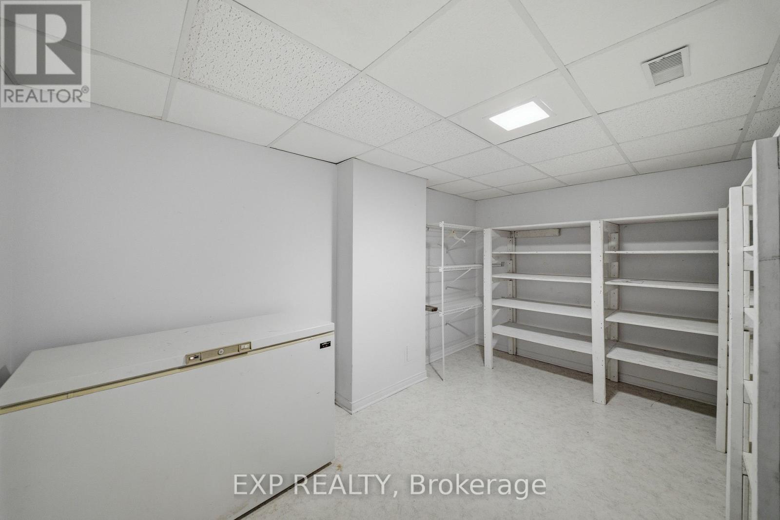 2023 Rolling Brook Drive, Ottawa, Ontario  K1W 1C9 - Photo 33 - X13472788