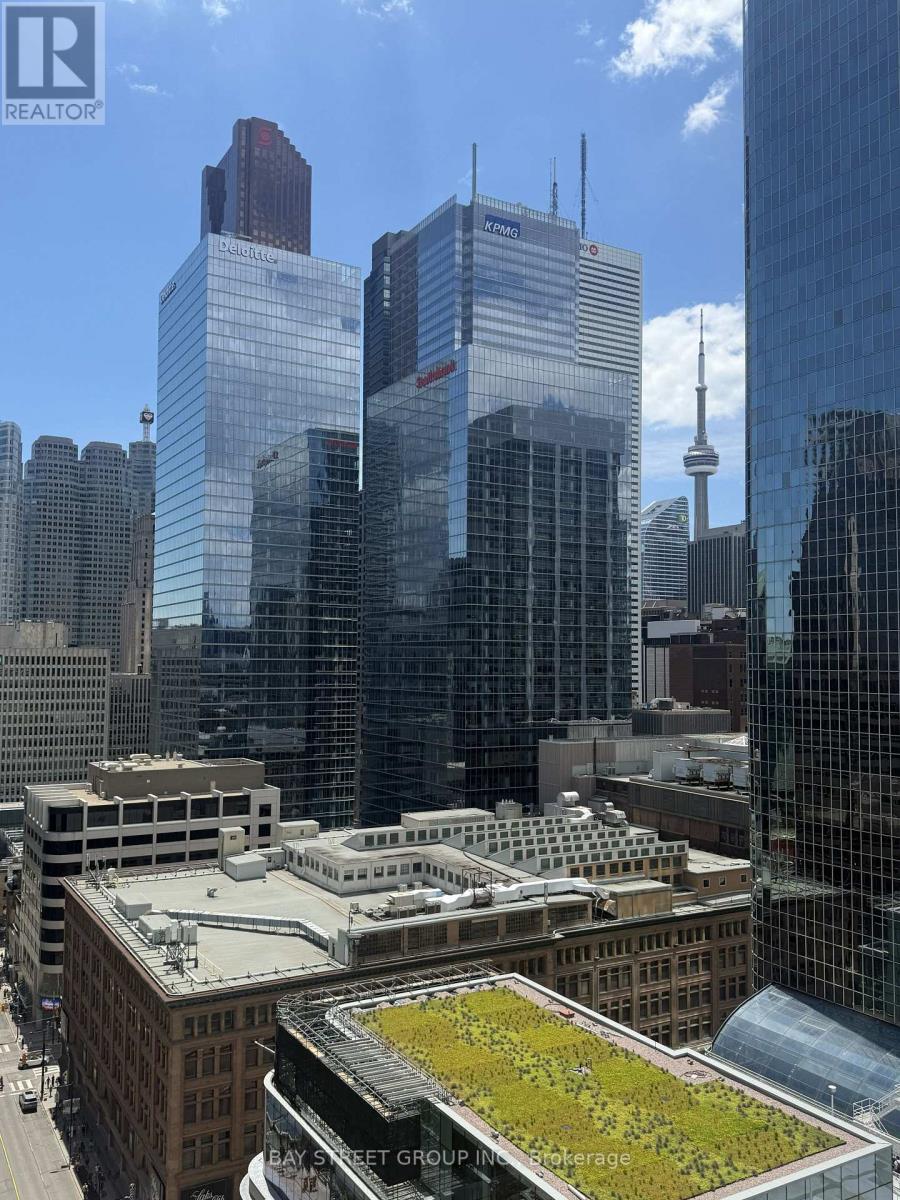 1709 - 197 Yonge Street, Toronto, Ontario  M5B 1M4 - Photo 1 - C13472736