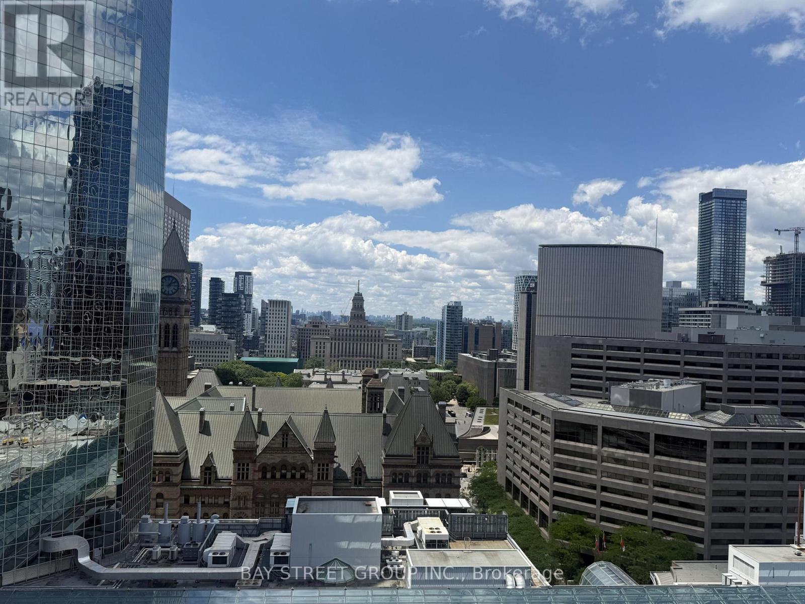 1709 - 197 Yonge Street, Toronto, Ontario  M5B 1M4 - Photo 3 - C13472736