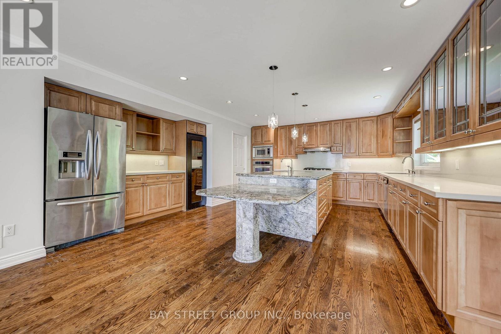 99 Grantbrook Street, Toronto, Ontario  M2R 2G2 - Photo 11 - C13472740