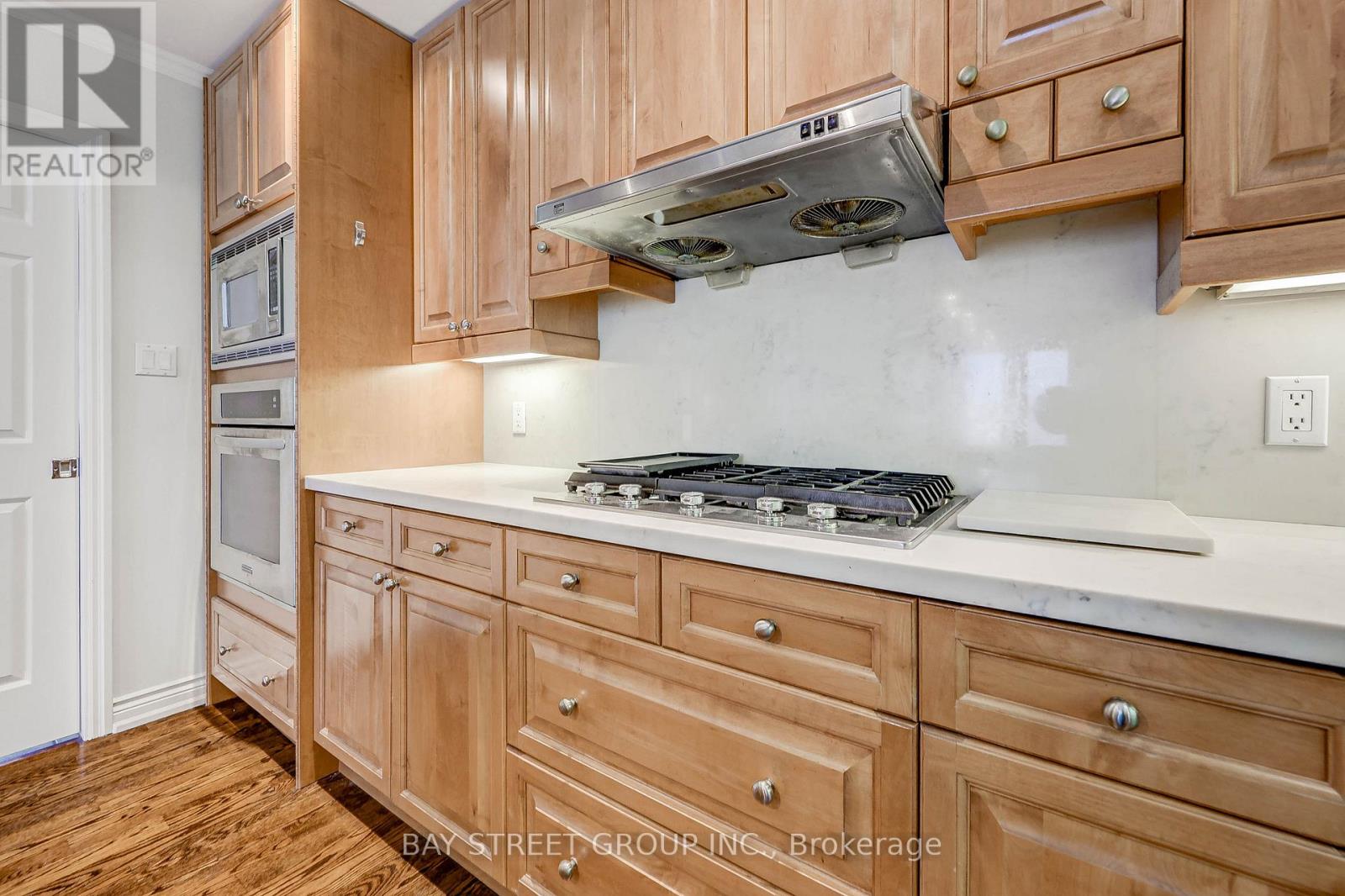 99 Grantbrook Street, Toronto, Ontario  M2R 2G2 - Photo 13 - C13472740