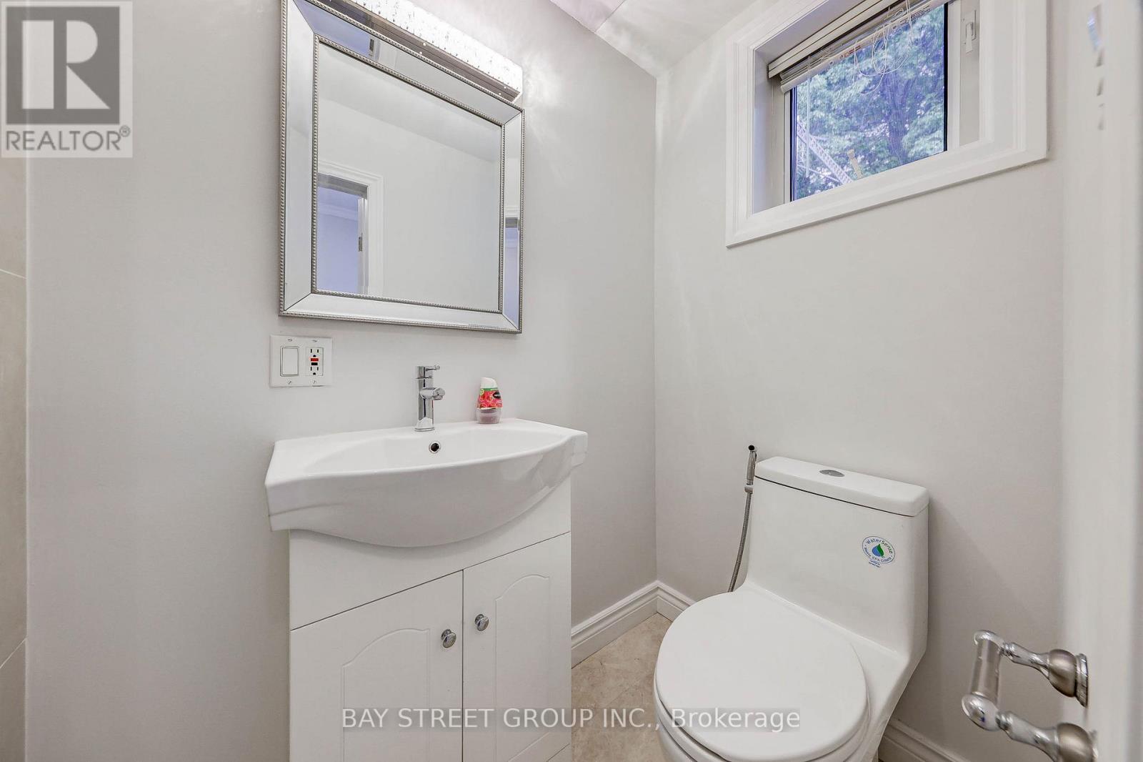 99 Grantbrook Street, Toronto, Ontario  M2R 2G2 - Photo 24 - C13472740