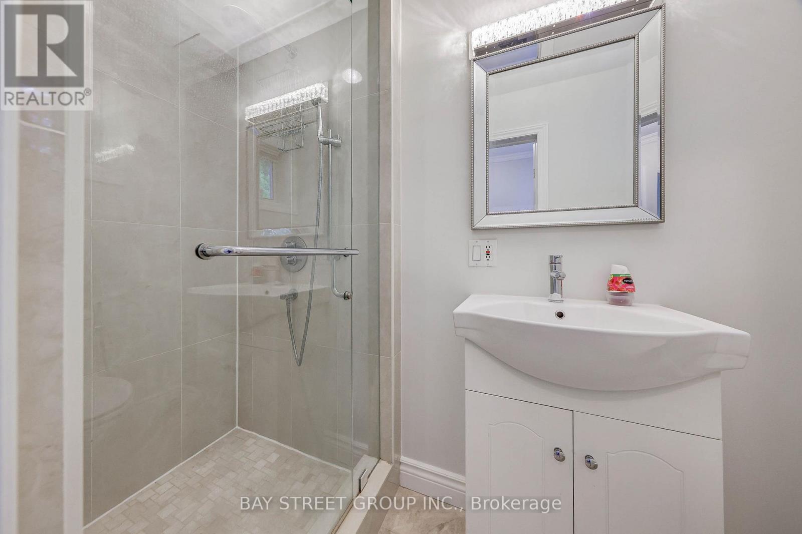 99 Grantbrook Street, Toronto, Ontario  M2R 2G2 - Photo 25 - C13472740