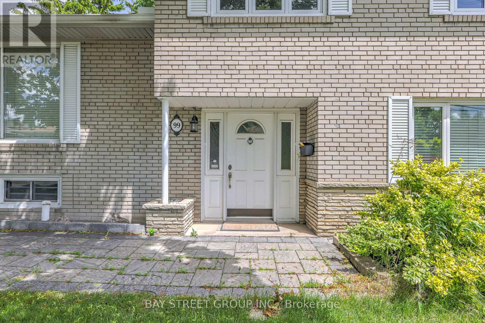99 Grantbrook Street, Toronto, Ontario  M2R 2G2 - Photo 5 - C13472740
