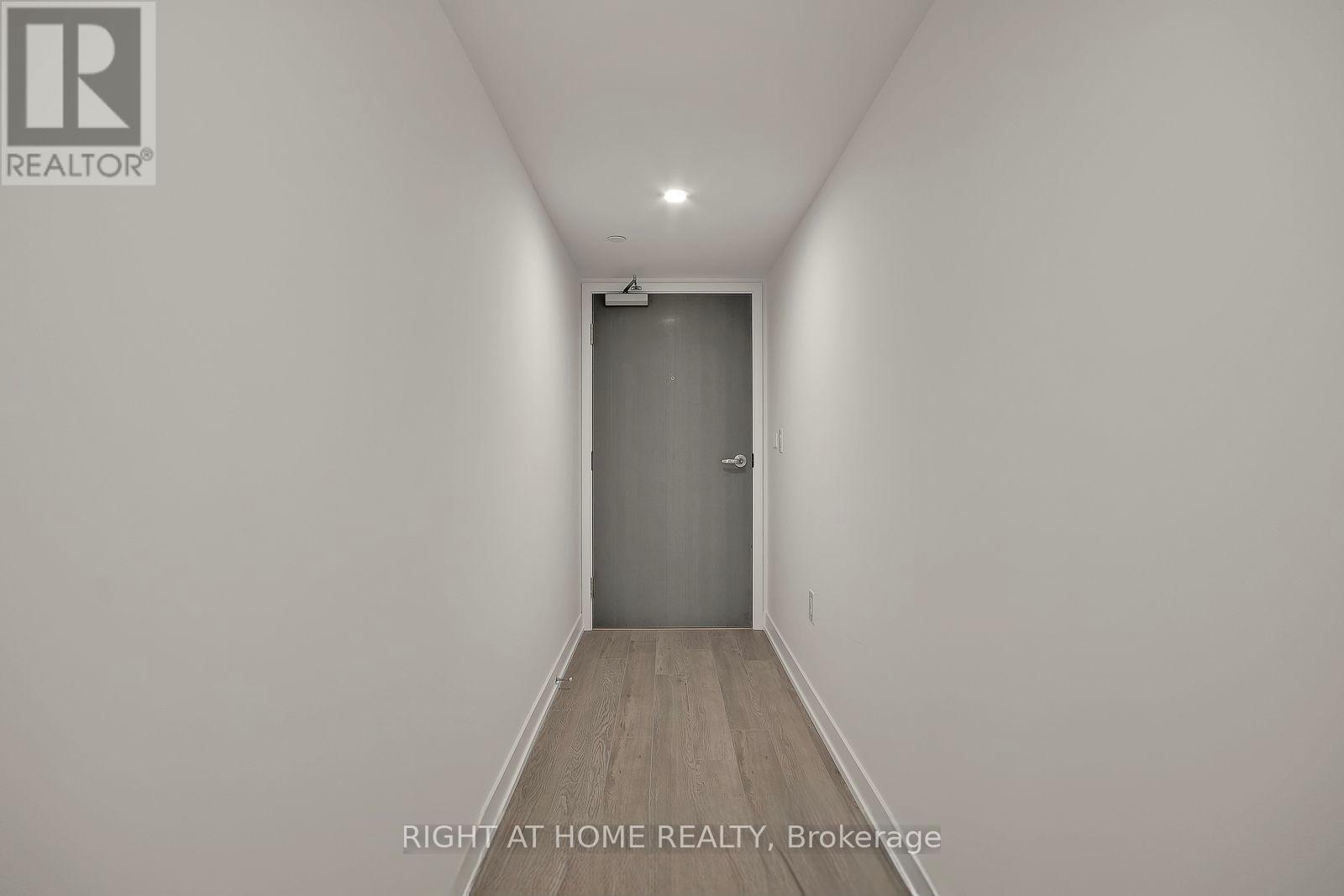 301 - 3 Strathgowan Avenue, Toronto, Ontario M4N 1B8 - Photo 12 - C13472814