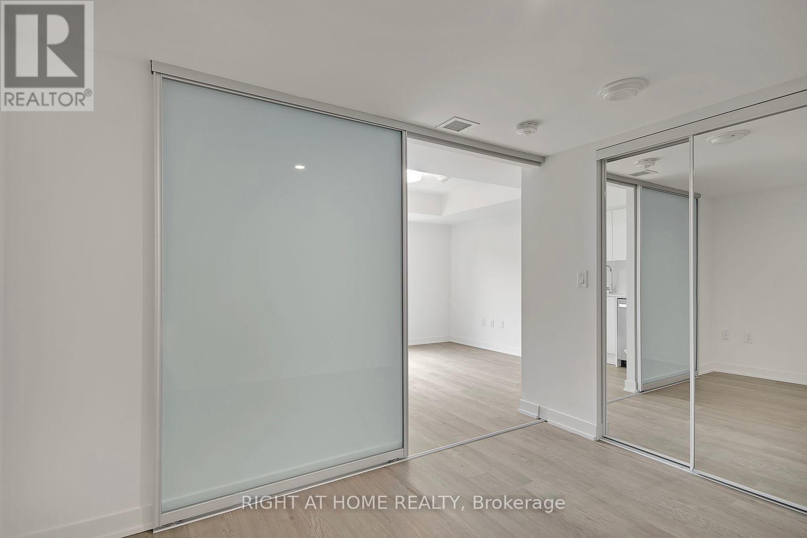301 - 3 Strathgowan Avenue, Toronto, Ontario M4N 1B8 - Photo 8 - C13472814