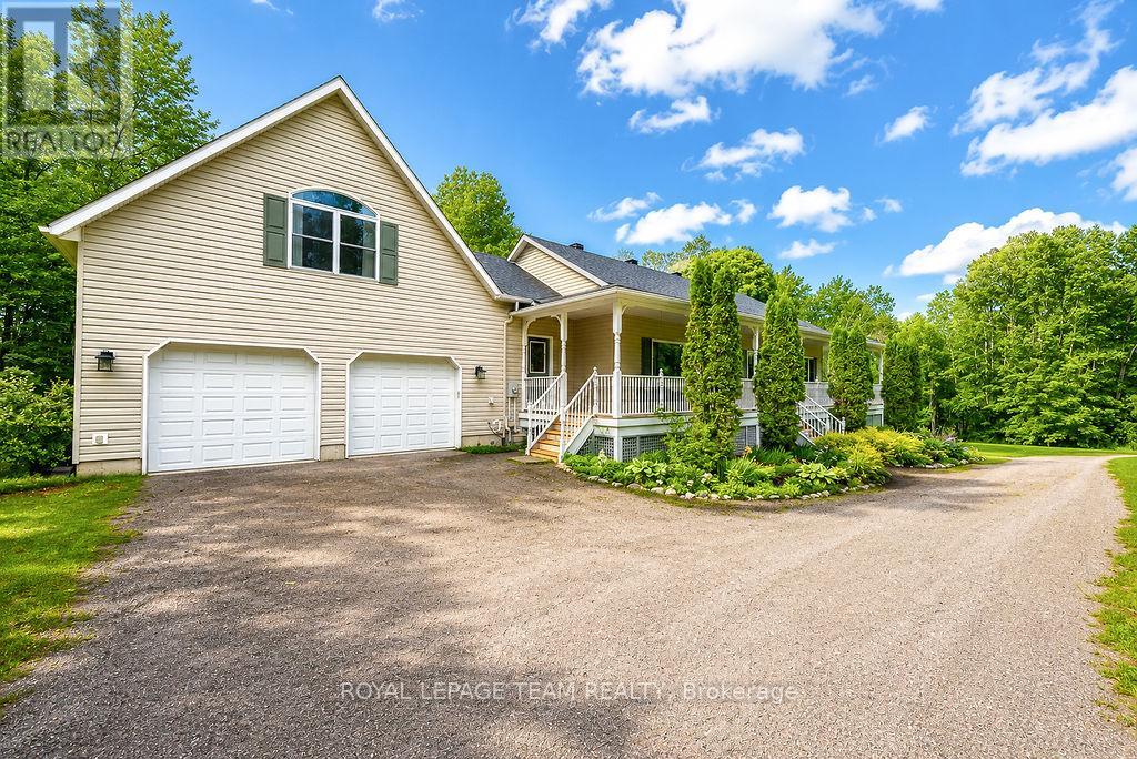 698 Barryvale Road, Greater Madawaska, Ontario  K0J 1H0 - Photo 2 - X13472828