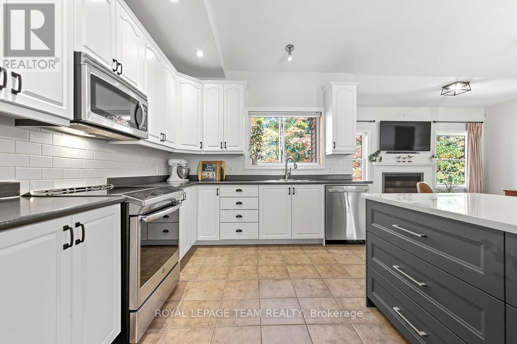 698 Barryvale Road, Greater Madawaska, Ontario  K0J 1H0 - Photo 21 - X13472828