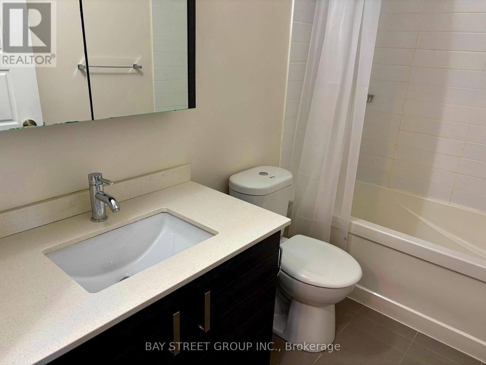 608 - 8200 Birchmount Road, Markham (Unionville), Ontario  L3R 9W1 - Photo 3 - N13472738