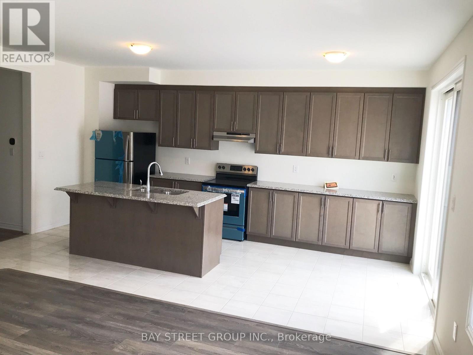 9 Ness Drive, Richmond Hill, Ontario  L4S 0J8 - Photo 2 - N13472824