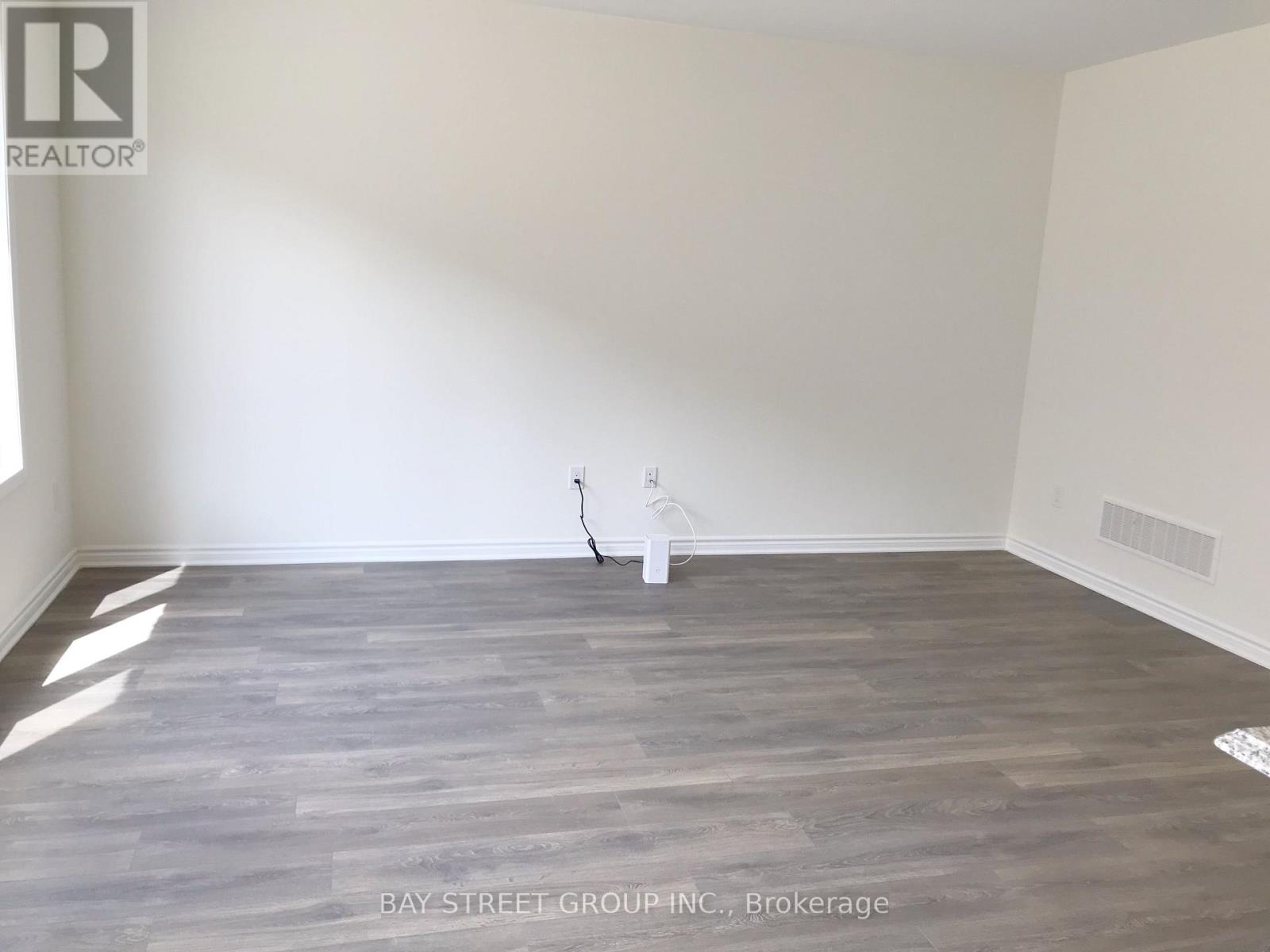 9 Ness Drive, Richmond Hill, Ontario  L4S 0J8 - Photo 5 - N13472824