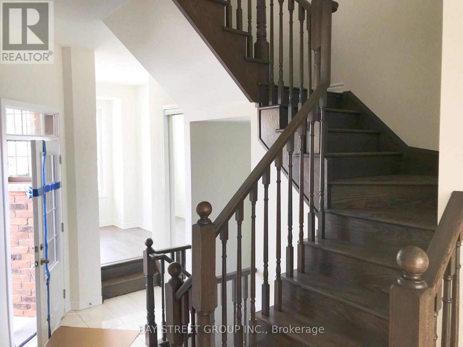 9 Ness Drive, Richmond Hill, Ontario  L4S 0J8 - Photo 7 - N13472824