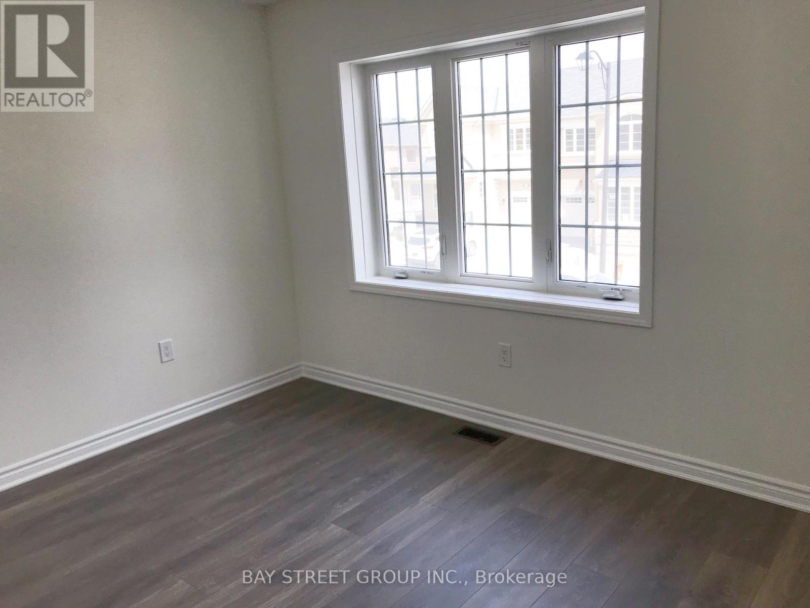 9 Ness Drive, Richmond Hill, Ontario  L4S 0J8 - Photo 8 - N13472824