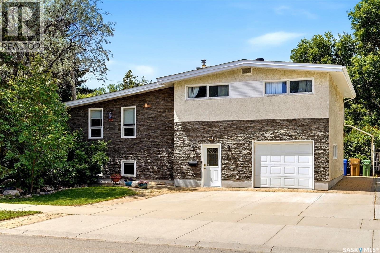 4120 Hillsdale STREET, Regina, Saskatchewan
