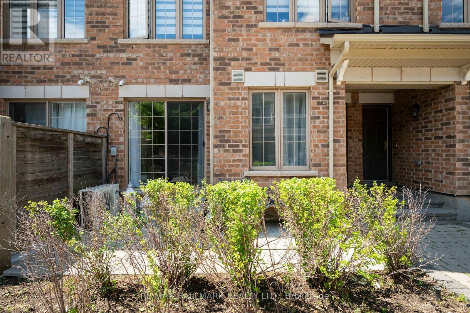 107 - 2441 Greenwich Drive, Oakville, Ontario  L6M 0S3 - Photo 4 - W13472732