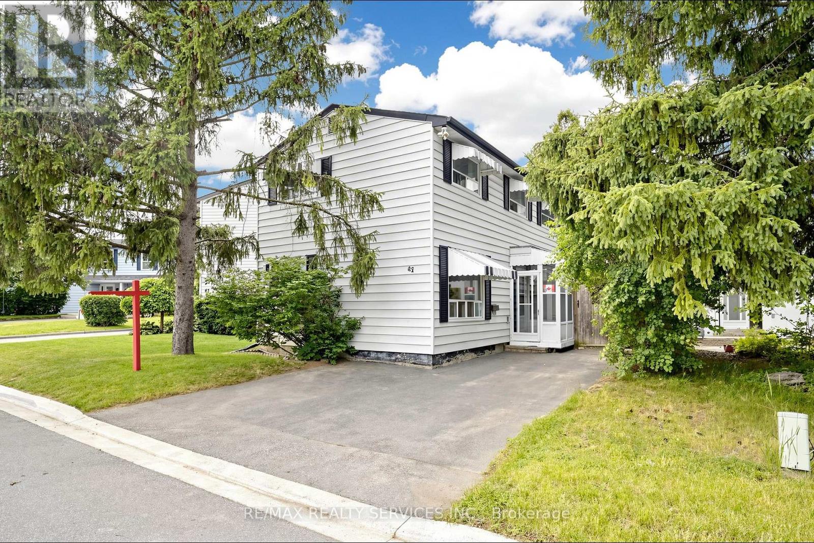 41 HUNTINGWOOD CRESCENT, Brampton, Ontario