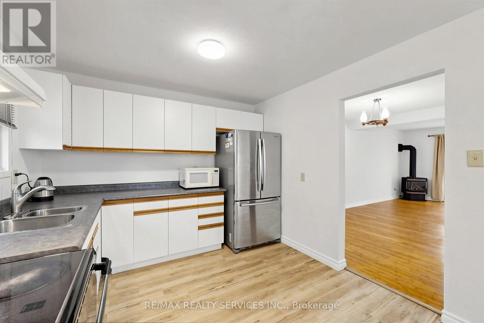 41 Huntingwood Crescent, Brampton, Ontario  L6S 1S5 - Photo 16 - W13472778