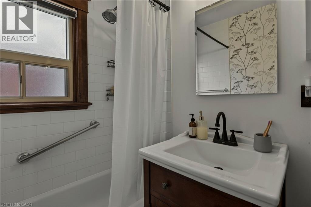 48 Longwood Road N, Hamilton, Ontario  L8S 3V4 - Photo 28 - 40834159