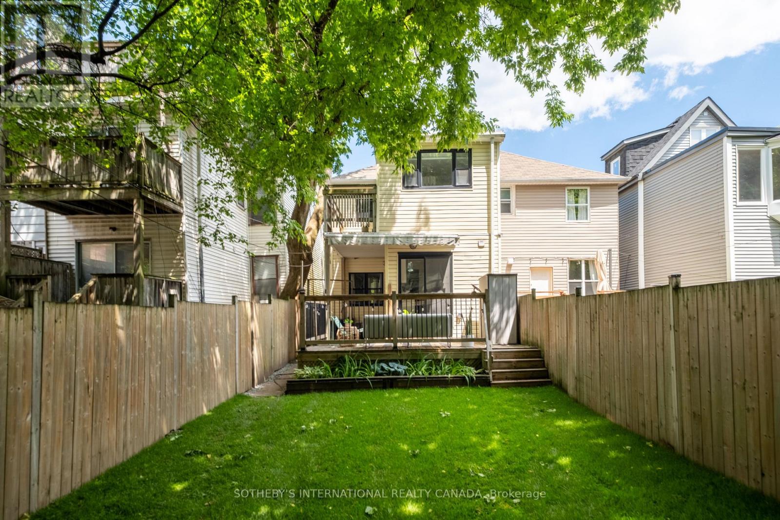 22 Connaught Avenue, Toronto, Ontario  M4L 2V9 - Photo 23 - E13457150