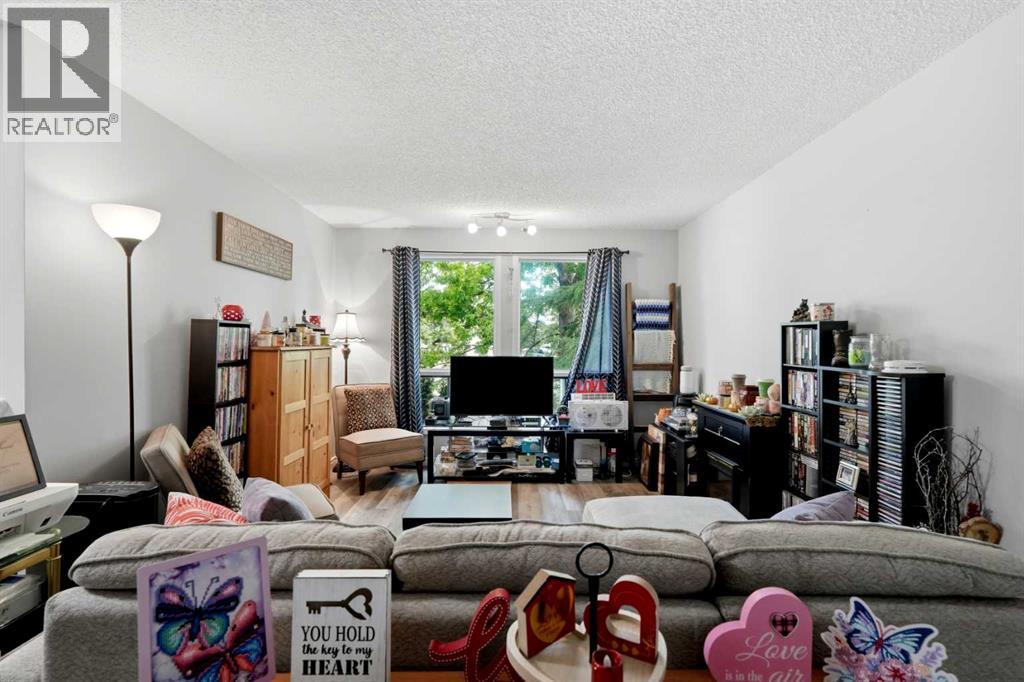 40 Mckerrell Close SE, Calgary, Alberta  T2Z 1M7 - Photo 5 - A2322790