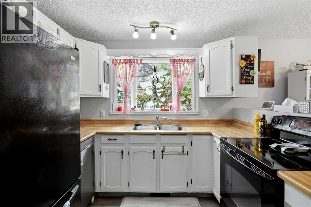40 Mckerrell Close SE, Calgary, Alberta  T2Z 1M7 - Photo 9 - A2322790