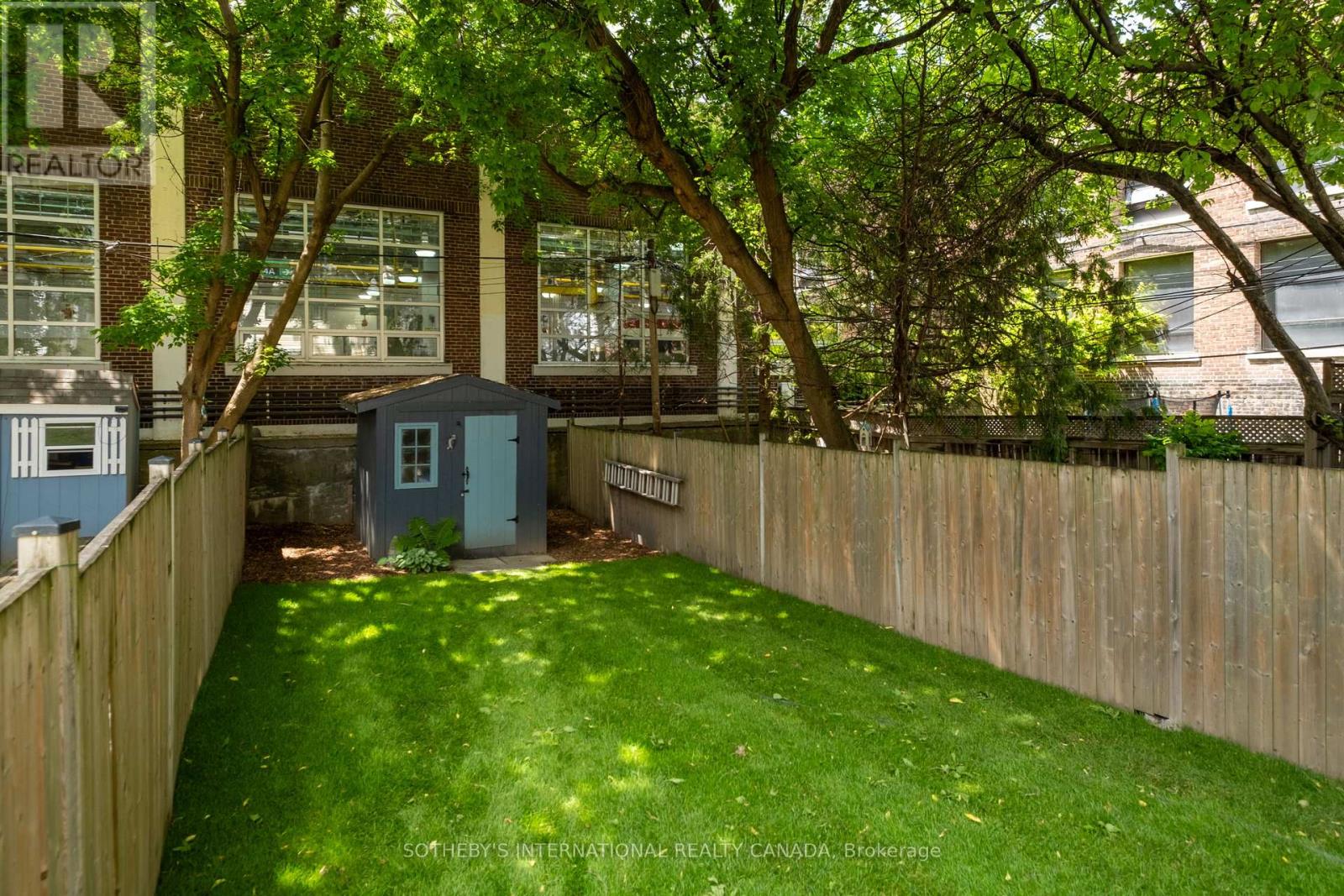 22 Connaught Avenue, Toronto, Ontario  M4L 2V9 - Photo 26 - E13457150