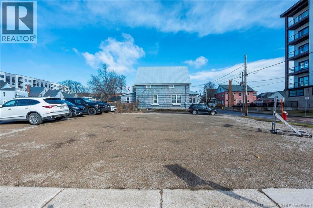 65 Gordon Street, Moncton, New Brunswick  E1C 1M3 - Photo 7 - NB140155