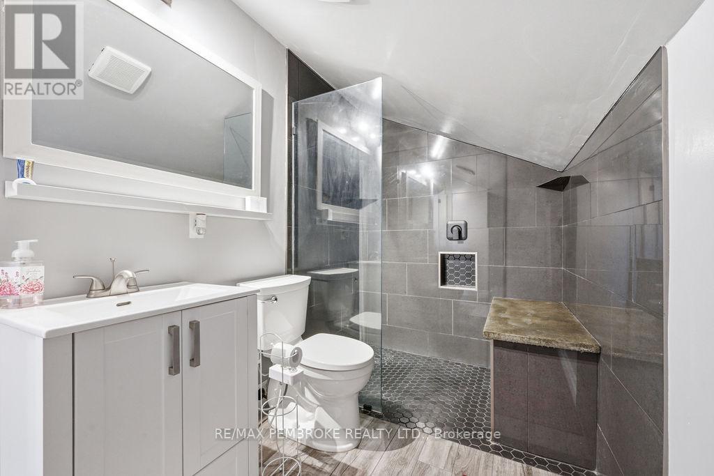 1 Violet Street, Petawawa, Ontario  K8H 2C2 - Photo 15 - X13472890