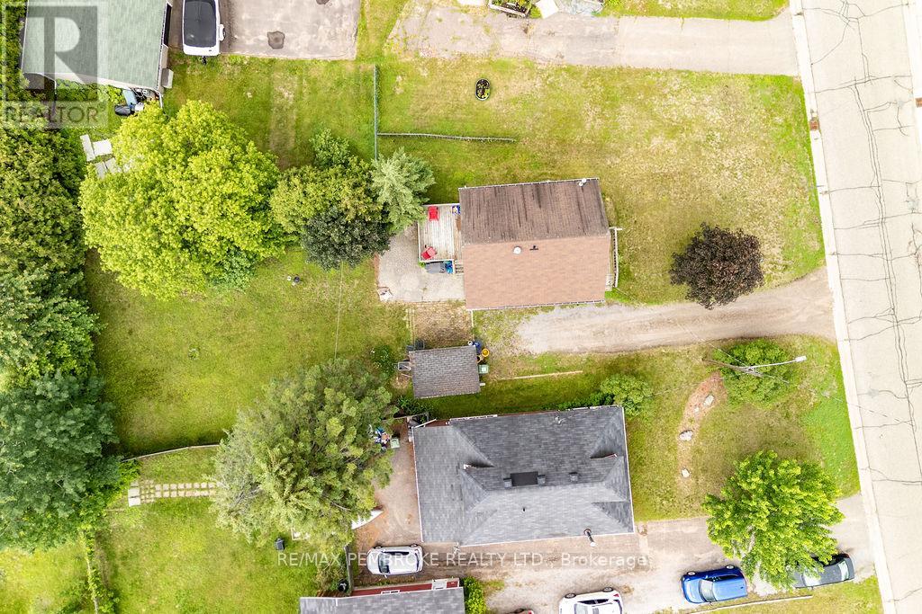 1 Violet Street, Petawawa, Ontario  K8H 2C2 - Photo 25 - X13472890